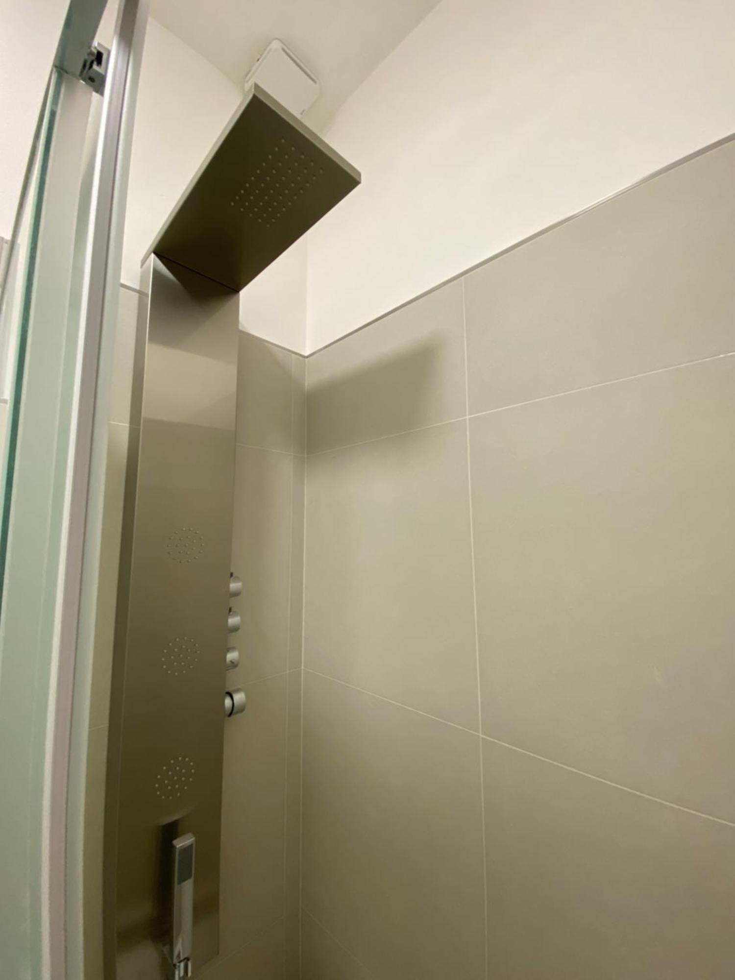 Le Buguse Suite Apartment Lecce Bagian luar foto